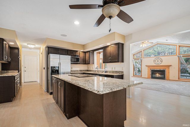 52048 Glen Arbor Court, Granger, IN 46530