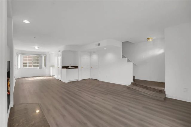 821 N Garfield Avenue 3, Alhambra, CA 91801