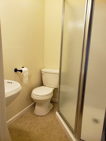 5050 Queen Chapel Road, Dalzell, SC 29040