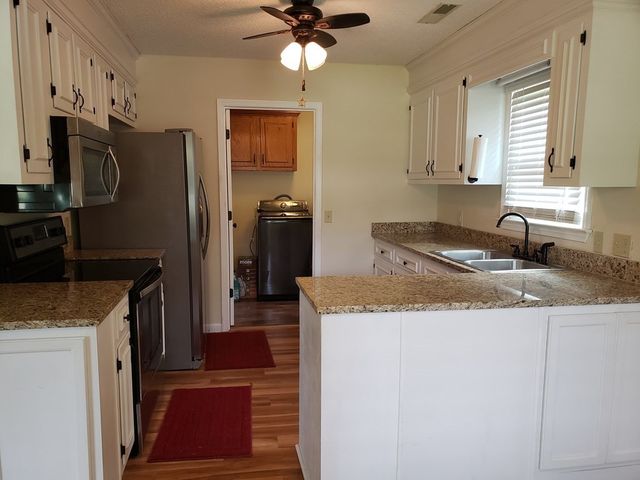 5050 Queen Chapel Road, Dalzell, SC 29040