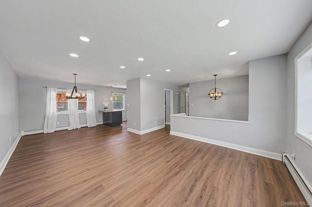 27 Rose Hill Park, Cornwall, NY 12518