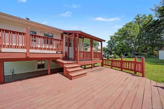 27 Rose Hill Park, Cornwall, NY 12518