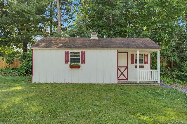 27 Rose Hill Park, Cornwall, NY 12518