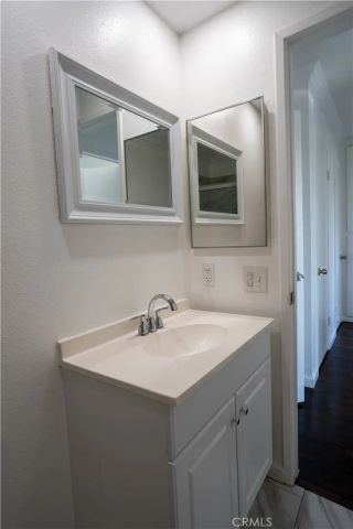 2844 E 3rd 201, Long Beach, CA 90814