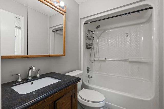 399 Hearth Place, Lawrenceville, GA 30043