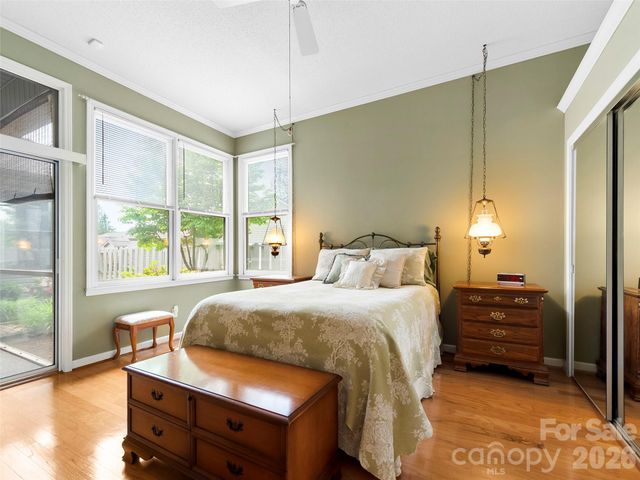 29 Tisha Lane, Hendersonville, NC 28739