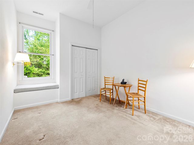 29 Tisha Lane, Hendersonville, NC 28739