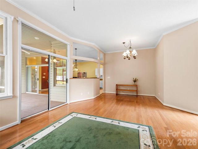 29 Tisha Lane, Hendersonville, NC 28739