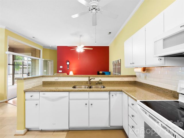 29 Tisha Lane, Hendersonville, NC 28739