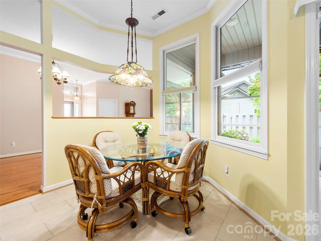 29 Tisha Lane, Hendersonville, NC 28739