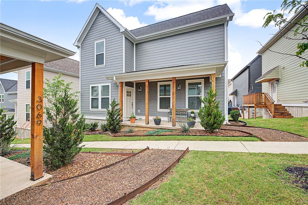 3075 W Tulsa Street, Fayetteville, AR 72704
