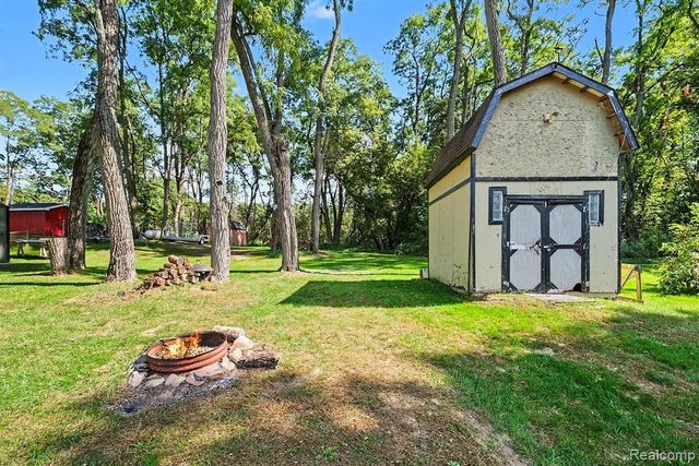 16057 Murray Road, Byron, MI 48418