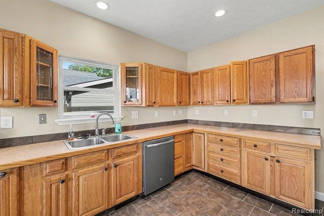 16057 Murray Road, Byron, MI 48418