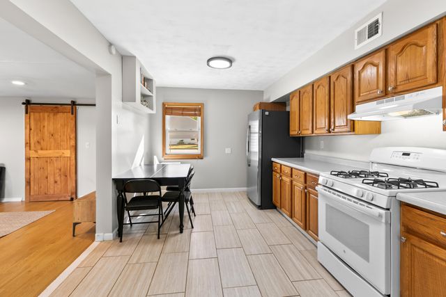 3100 WAKEMAN Drive, Council Bluffs, IA 51501
