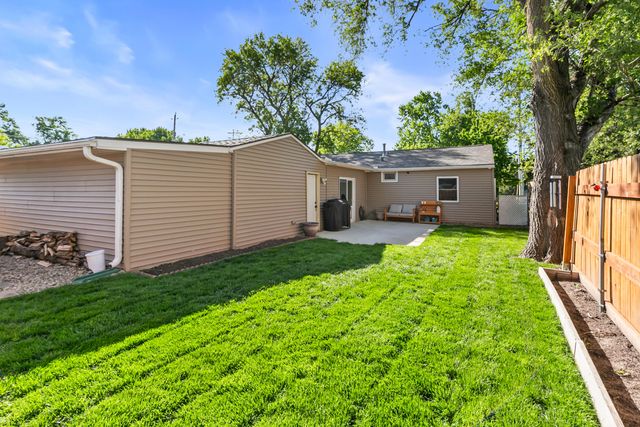 3100 WAKEMAN Drive, Council Bluffs, IA 51501