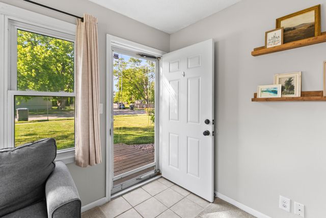 3100 WAKEMAN Drive, Council Bluffs, IA 51501
