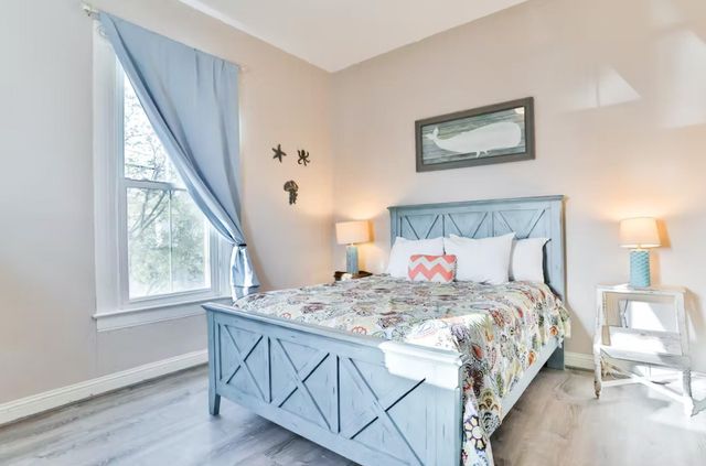 2424 38th Street, Galveston, TX 77550