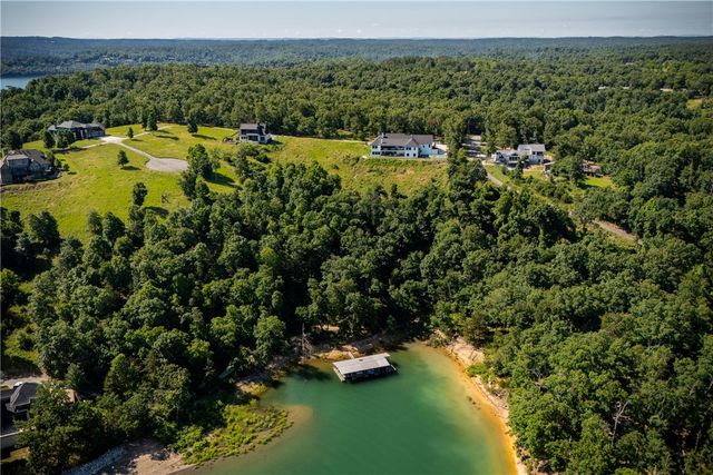 8837 Castleberry Way, Rogers, AR 72756