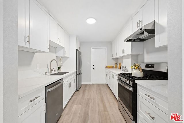 9950 Durant Drive 208, Beverly Hills, CA 90212