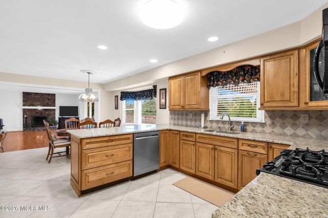 296 Betsy Ross Drive, Freehold, NJ 07728