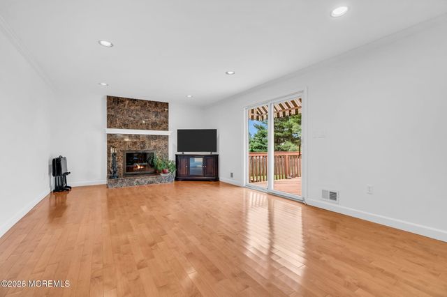 296 Betsy Ross Drive, Freehold, NJ 07728
