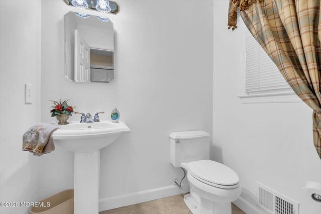 296 Betsy Ross Drive, Freehold, NJ 07728