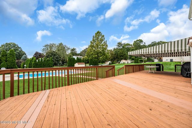 296 Betsy Ross Drive, Freehold, NJ 07728