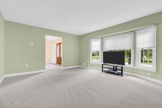 296 Betsy Ross Drive, Freehold, NJ 07728