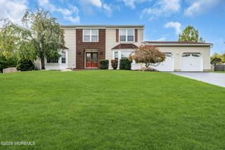 296 Betsy Ross Drive, Freehold, NJ 07728