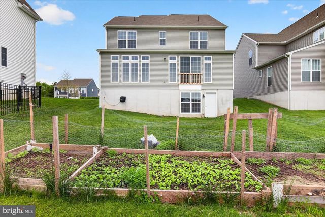 1829 ETHAN DR, Harrisburg, PA 17110