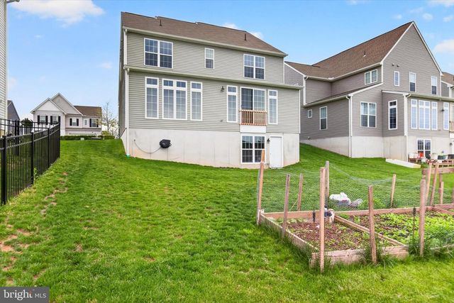 1829 ETHAN DR, Harrisburg, PA 17110