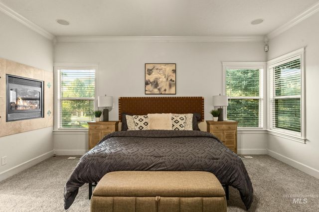 4946 N Villa Ridge Way, Boise, ID 83703