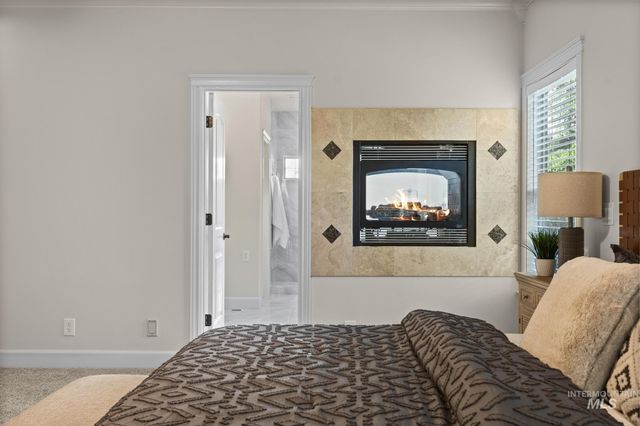 4946 N Villa Ridge Way, Boise, ID 83703