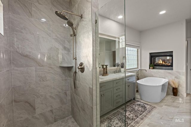 4946 N Villa Ridge Way, Boise, ID 83703