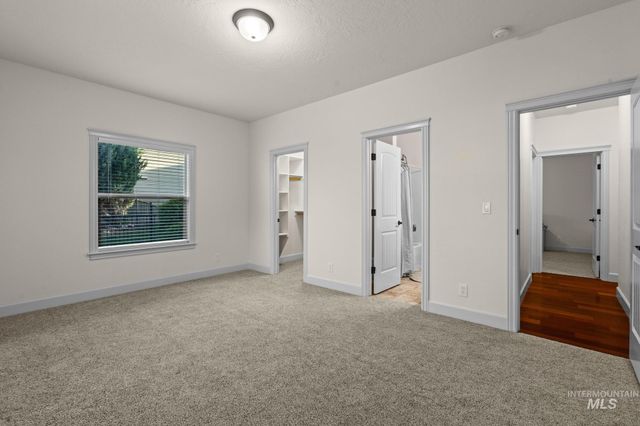 4946 N Villa Ridge Way, Boise, ID 83703