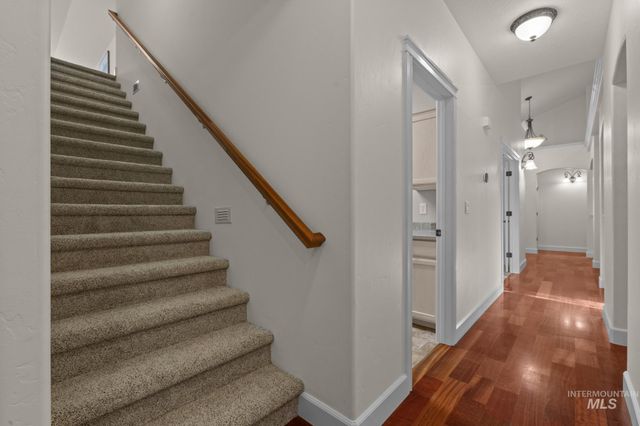 4946 N Villa Ridge Way, Boise, ID 83703