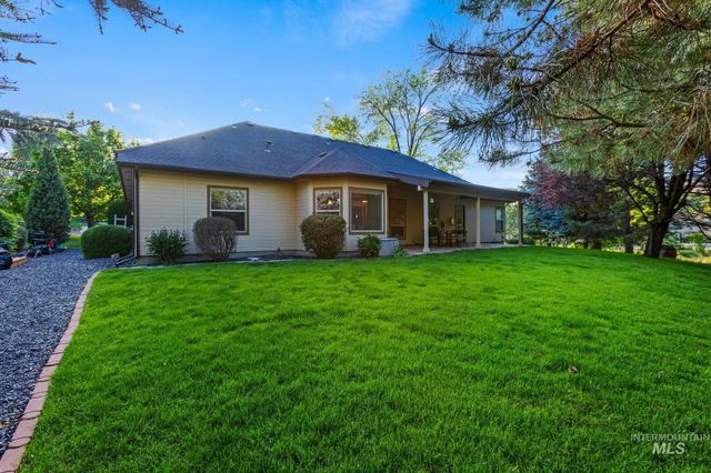 4946 N Villa Ridge Way, Boise, ID 83703