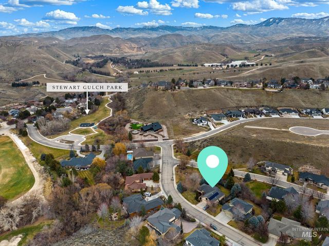 4946 N Villa Ridge Way, Boise, ID 83703