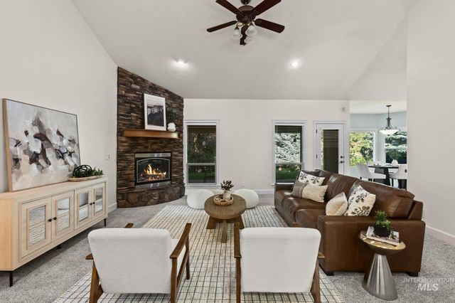 4946 N Villa Ridge Way, Boise, ID 83703