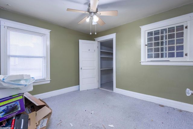 24 Grand Ave Avenue, Mt Clemens, MI 48043