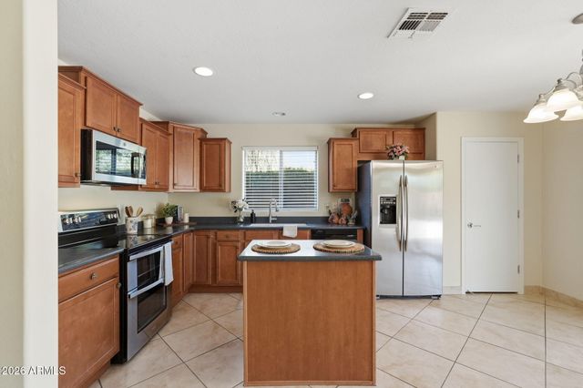 4738 W JUNIPER Avenue, Coolidge, AZ 85128