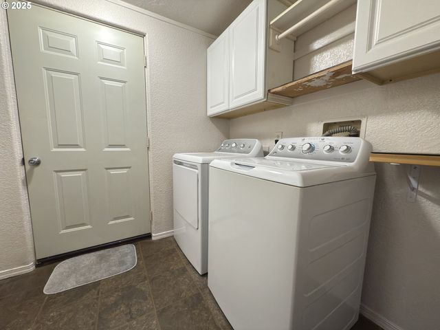 98041 HALLWAY Rd 26, Brookings, OR 97415