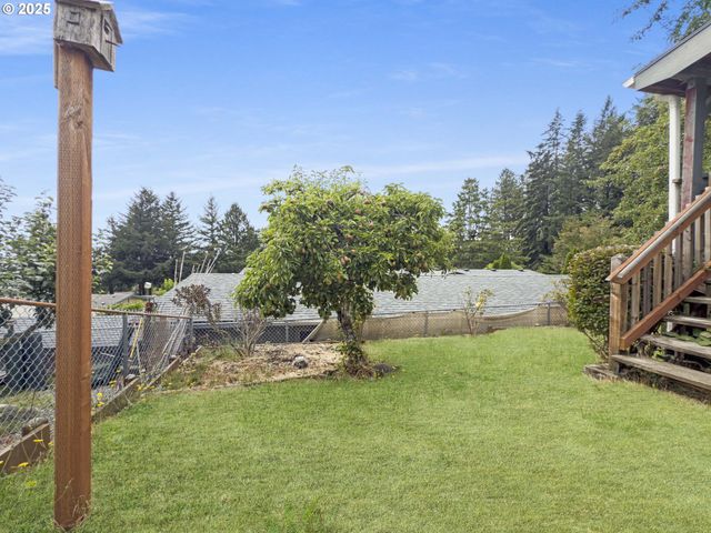 98041 HALLWAY Rd 26, Brookings, OR 97415