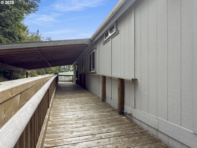 98041 HALLWAY Rd 26, Brookings, OR 97415