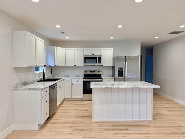 579 NW 3rd Street, Linton, IN 47441