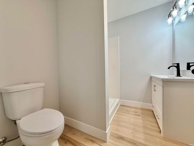 579 NW 3rd Street, Linton, IN 47441