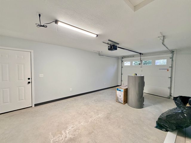 579 NW 3rd Street, Linton, IN 47441