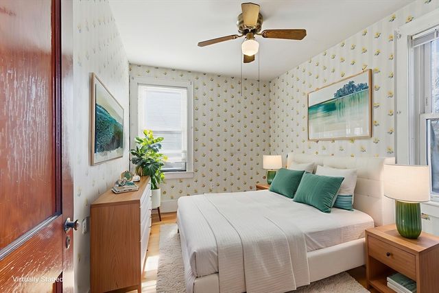 284 Beacon St, Lowell, MA 01850