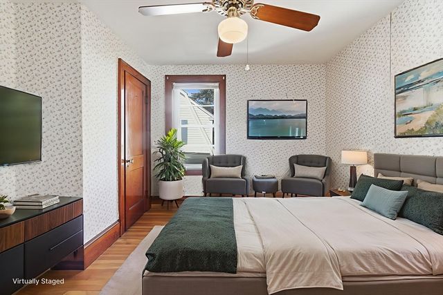 284 Beacon St, Lowell, MA 01850