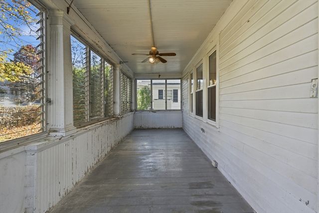 284 Beacon St, Lowell, MA 01850